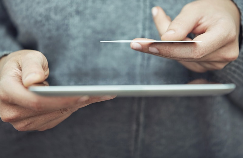 ەلوردالىق پوليتسەيلەر پلانشەت ارقىلى ايىپپۇل سالۋدى باستادى