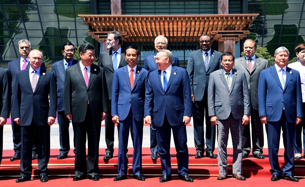 بىرلەسە دامۋدىڭ بىرەگەي جولى