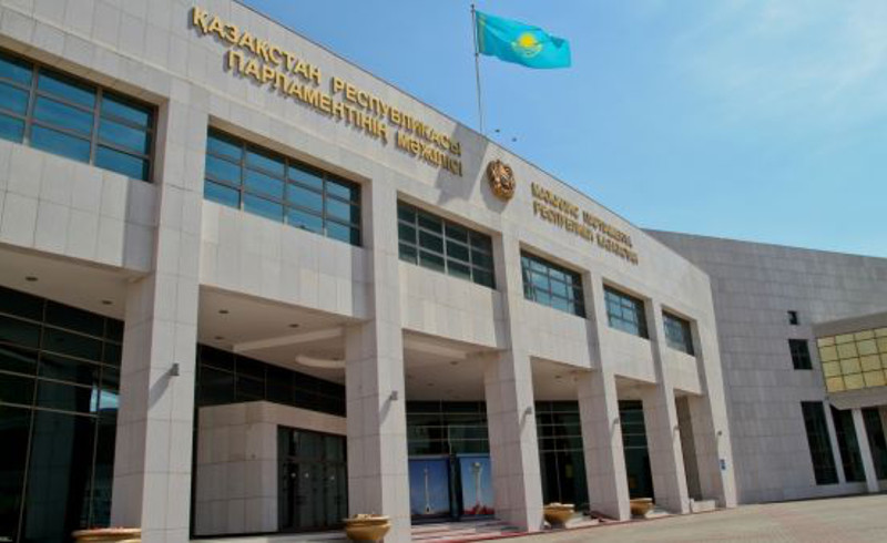 قازاقستاننىڭ كوشباسشىلىق  پوزيتسياسى ساقتالادى