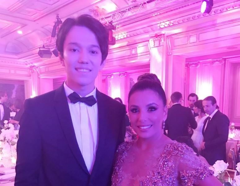 ديماش ەۆا لونگريا ۇيىمداستىرعان قايىرىمدىلىق كەشكە قاتىستى