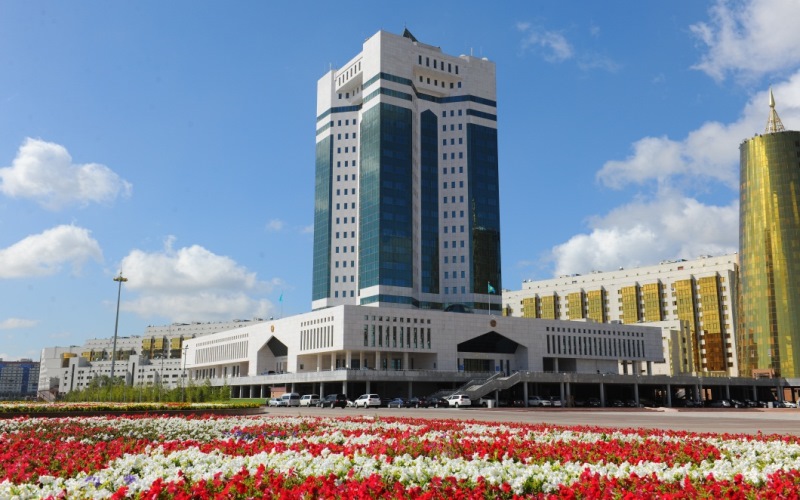 ەل دامۋىنا –  ەسەلى ۇلەس 