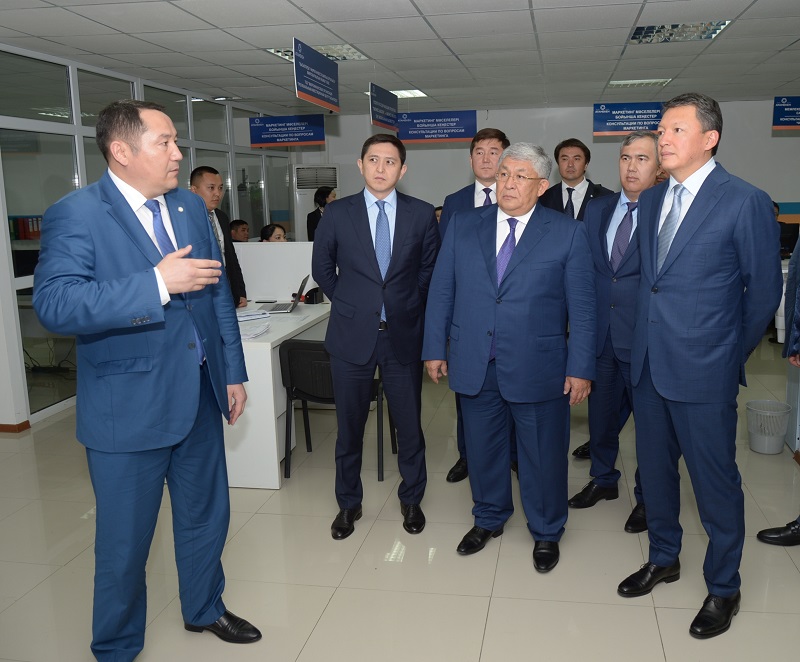 تيمۋر ق ۇلىباەۆ پەن قىرىمبەك كوشەرباەۆ قىزىلوردا وبلىسىنداعى كاسىپكەرلىك ماسەلەسىن تالقىلادى