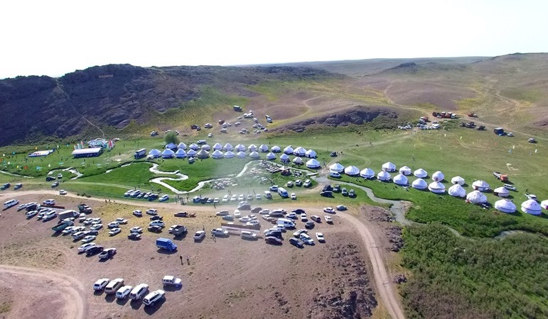 تاۋداعى توي