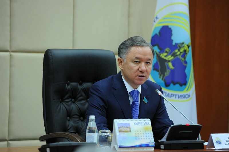 نىعماتۋللين: تەرروريزمنىڭ الدىن الۋ شارالارىن كۇشەيتۋگە قاتىستى جاڭا زاڭ جوباسىن ازىرلەۋ قاۋىپسىزدىكتىڭ نىعايۋىنا قىزمەت ەتەدى