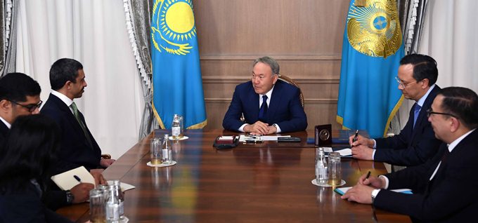 پرەزيدەنت ءباا سىرتقى ىستەر مينيسترىمەن كەزدەستى