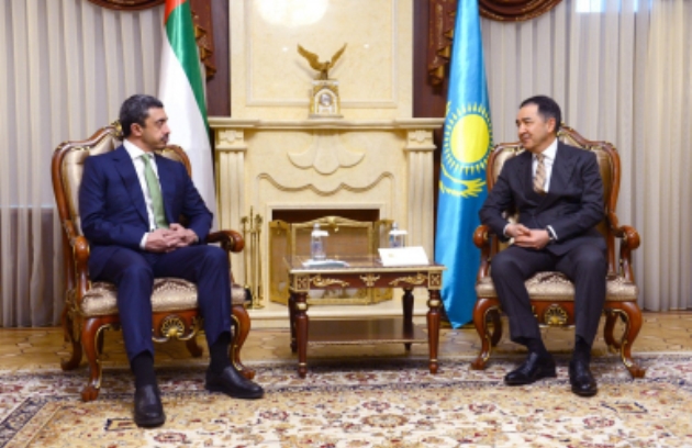 ۇكىمەت باسشىسى ءباا Cىرتقى ىستەر مينيسترىمەن كەزدەستى