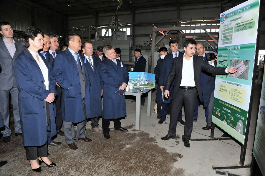 قالدىق وڭدەۋ زاۋىتىنىڭ جۇمىسىمەن تانىستى