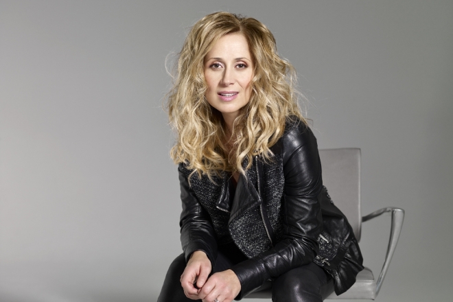 ديماشتىڭ جۇلدىز دوستارى. لارا فابيان مەن ەۆا لونگوريا كىم؟