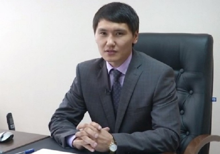 باقتيار ارتاەۆ: نەگە بوكسشىلارىمىز تورەشىلەردىڭ «ارقاسىندا» جەڭىلىپ, ەلگە كەلگەن سوڭ باسشىلىقتان ءسوز ەستۋى كەرەك؟