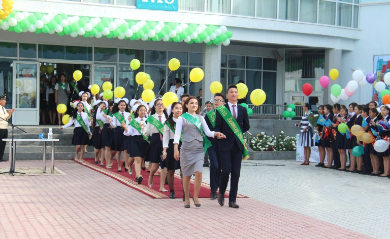 اقتاۋداعى زياتكەرلىك مەكتەپ العاشقى تۇلەكتەرىن ۇشىردى