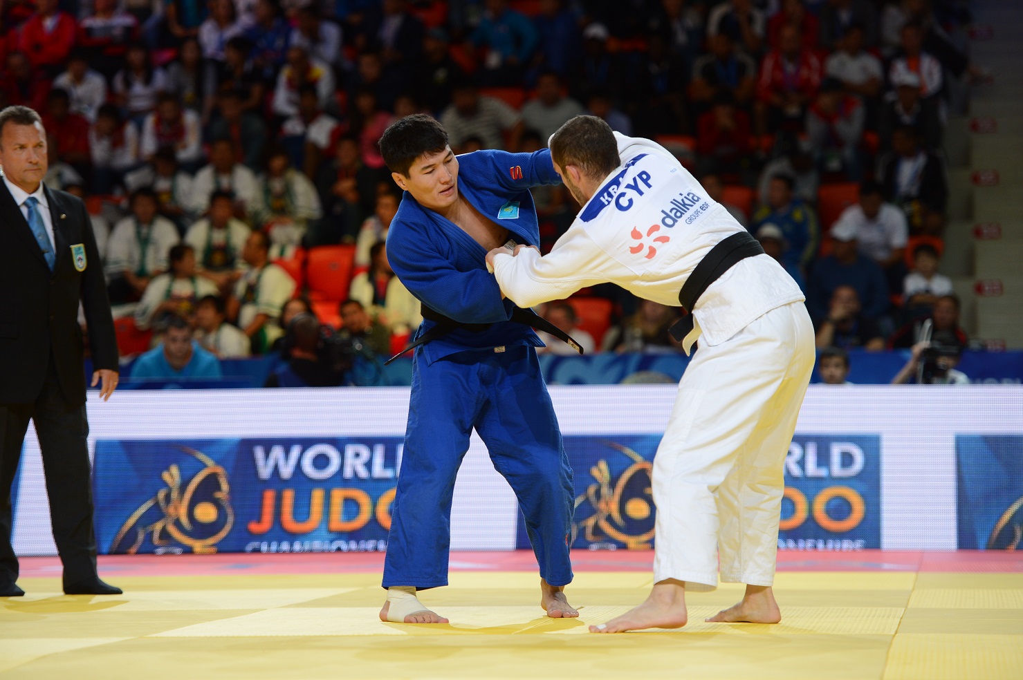 ەلدوس جۇماحانوۆ ازيا چەمپيوناتىنىڭ كۇمىس جۇلدەگەرى اتاندى