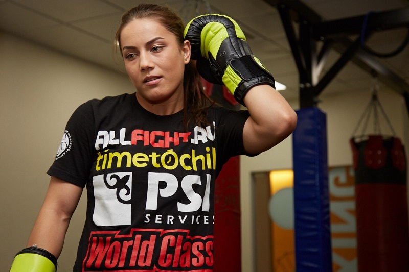 بوكسشى فيرۋزا ءشارىپوۆا كەزەكتى جەڭىسىنە قول جەتكىزدى