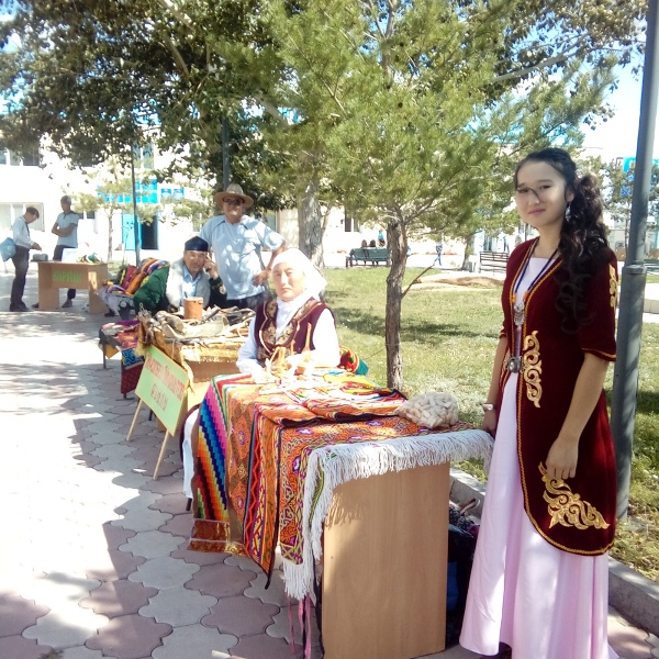 قانداستار كەلگەن مايقايىڭ, جاقسى ما قازىر جاعدايىڭ؟