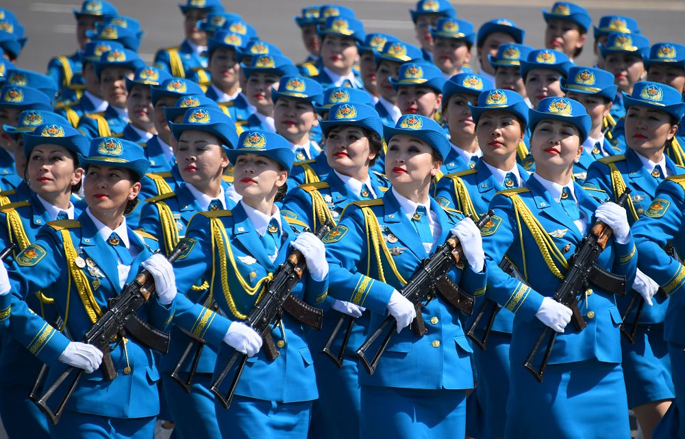 اسكەردەگى ايەلدەر