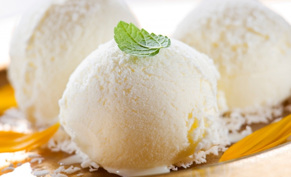 ەشكى سۇتىنەن ەرەكشە بالمۇزداق