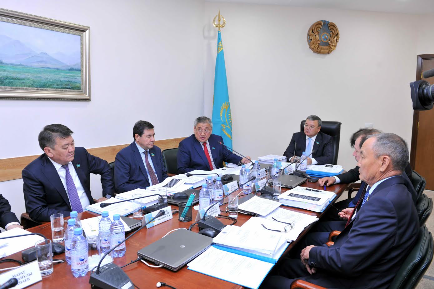 سەنات كوميتەتى زاڭناماعا جەرگىلىكتى وزىن-ءوزى باسقارۋدى دامىتۋ ماسەلەلەرى بويىنشا تۇزەتۋلەردى قارادى