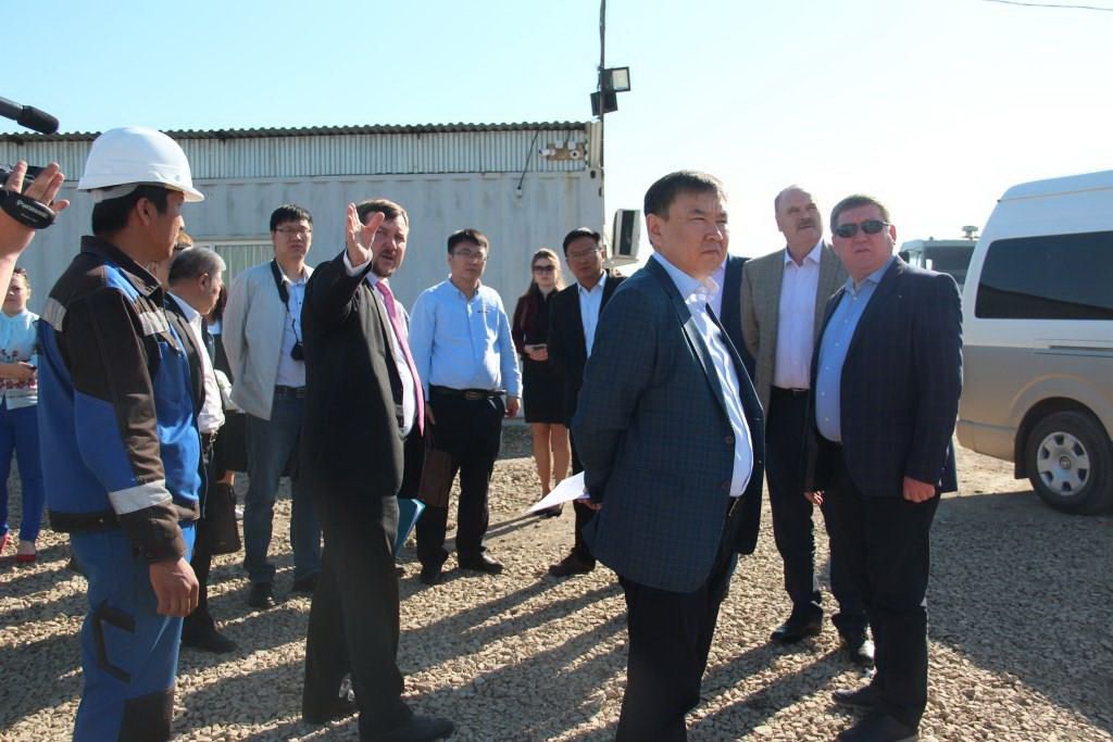 قىتايلىقتار اقمولا وبلىسىندا ءىرى كاسىپورىن سالادى