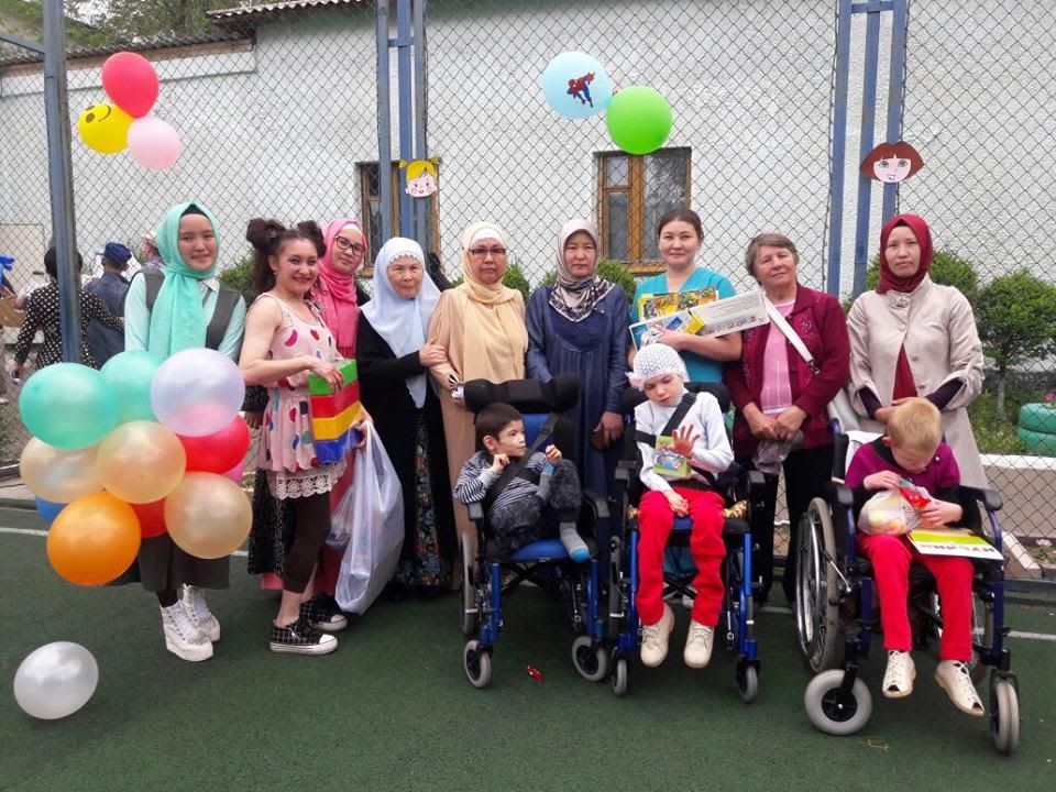 مۇمكىندىگى شەكتەۋلى بالالارعا قۋانىش سىيلادى