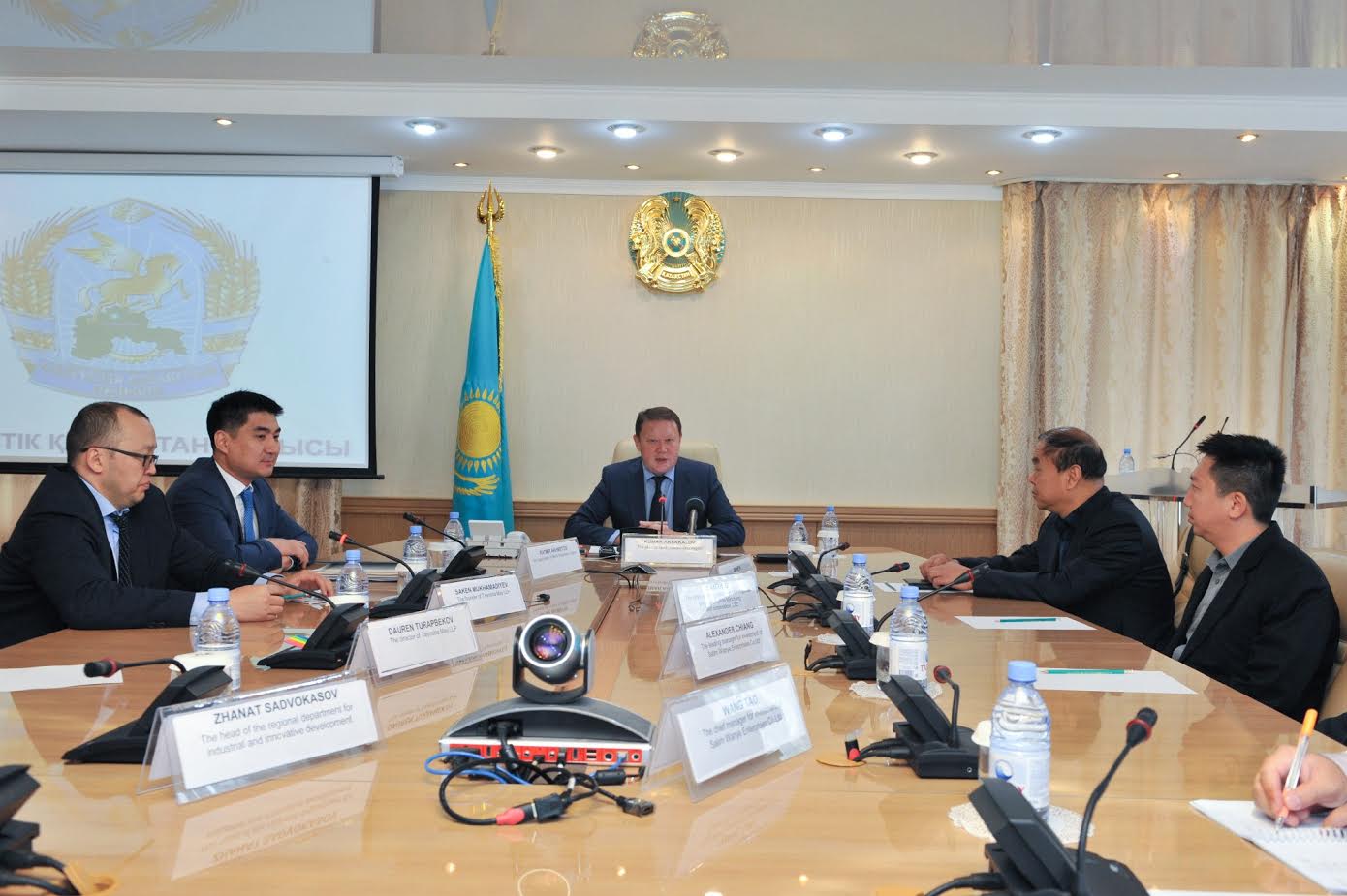 سولتۇستىك قازاقستانعا قىتايلىق ينۆەستورلار مول قارجى قۇيماق