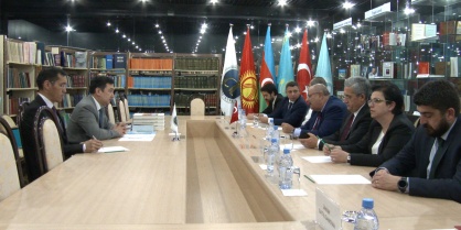 تۇركيا پرەمەر-ءمينيسترىنىڭ ورىنباسارى حالىقارالىق تۇركى اكادەمياسىندا بولدى