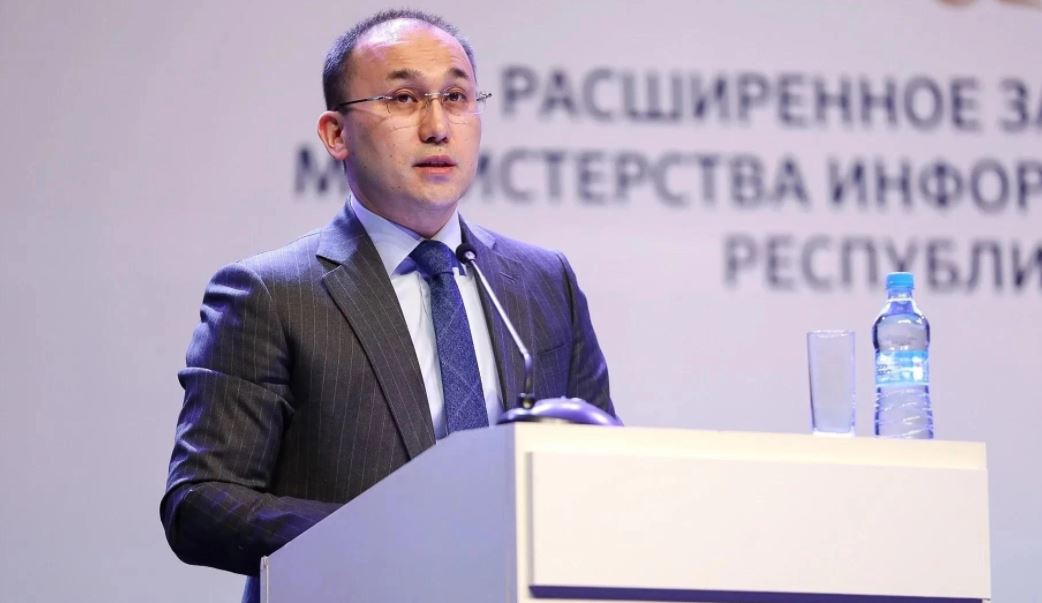 داۋرەن اباەۆ حالىقپەن كەزدەسۋ وتكىزەدى 