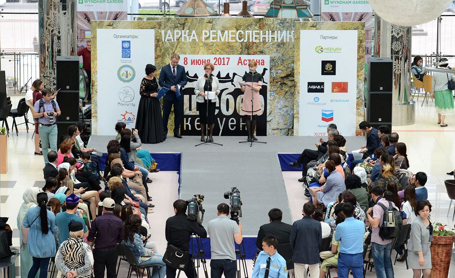 جارمەڭكە كەرۋەنى – وي سەرۋەنى