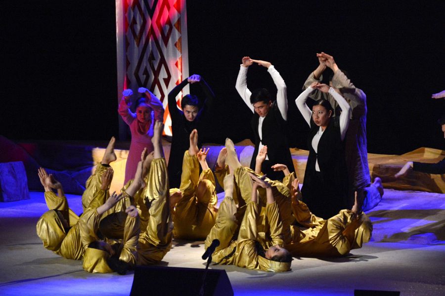 ۇرەي مەن ءۇمىت  كەزەكتەسكەن قويىلىم