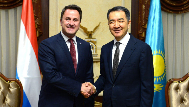 ساعىنتاەۆ ليۋكسەمبۋرگتىڭ پرەمەر-مينيسترىمەن اەروعارىش سالاسىنداعى ىنتىماقتاستىقتى تالقىلادى