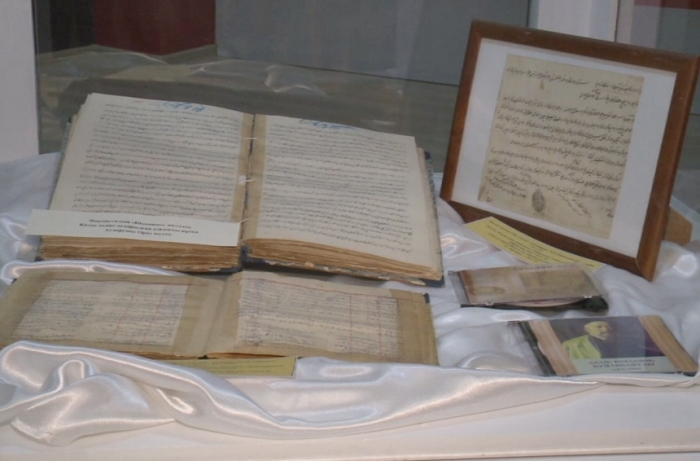 استانادا قولجازبالار مەن سيرەك كىتاپتاردىڭ ورتالىعى اشىلدى