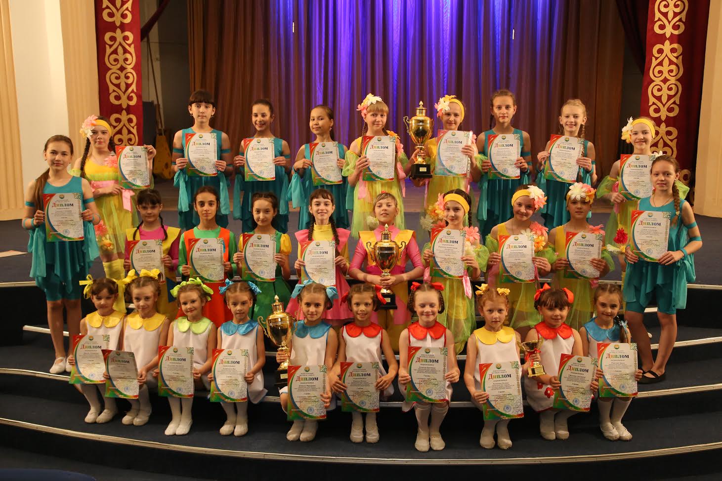 "ەكسپرومت" حالىقتىق بي تەاترى حالىقارالىق بايقاۋدىڭ گران-ءپريىن جەڭىپ الدى