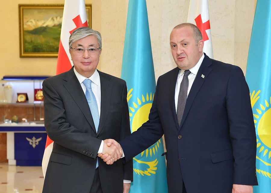 توقاەۆ گرۋزيا پرەزيدەنتىمەن كەزدەستى