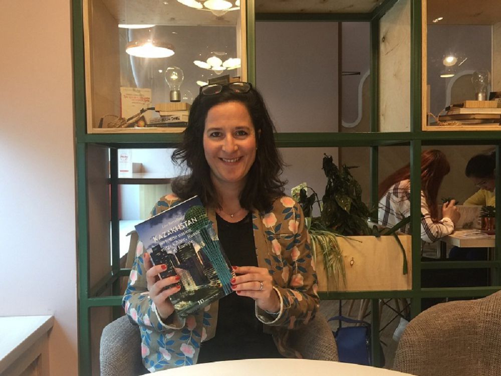 فرانتسۋز ءجۋرناليسى قازاقستان تۋرا­لى كىتاپ جازدى