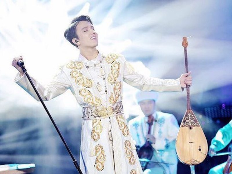 قىتايلىق تۋريستەر ديماش تۋىپ-وسكەن جەرگە كەلۋدى جوسپارلاپ وتىر