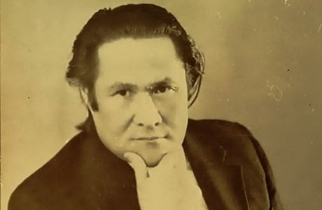 ولەڭدە ءبىر ءسوز بولادى وزگەشە...