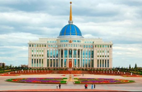 گۇلشارا ابدىقالىقوۆا دۇنيەجۇزىلىك بانكتىڭ قازاقستانداعى تۇراقتى وكىلى اتو براۋنمەن كەزدەستى