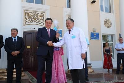 جامبىلدا جاڭا سانيتارلىق اۆتوكولىكتەر تاپسىرىلدى