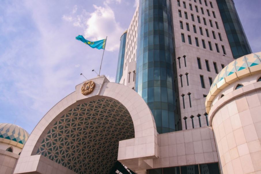 سەناتورلار ىقپالداستىقتى نىعايتادى 