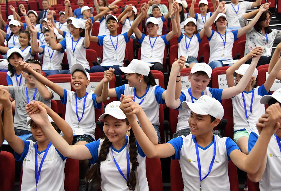 ەكسپو-نىڭ جاس ەلشىلەرى