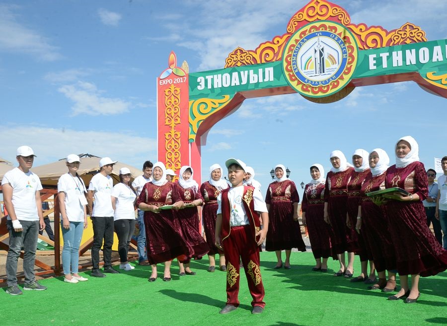 سىر وڭىرىندە ەكسپو-2017 اياسىندا ەتنواۋىل اشىلدى