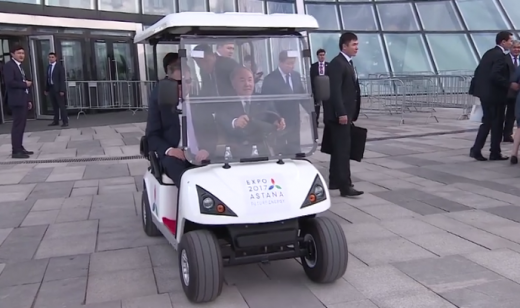 ەلباسى "ەكسپو" كورمەسىن ەلەكتروكارمەن ارالادى