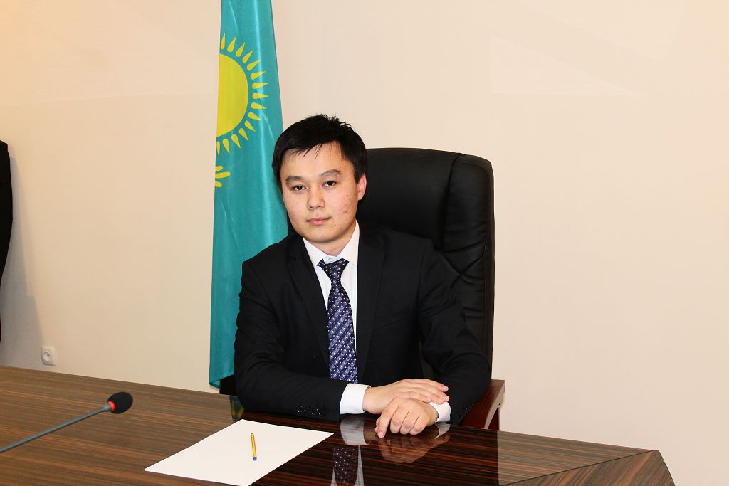 ەلگە قىزمەت – مارتەبەلى مىندەت