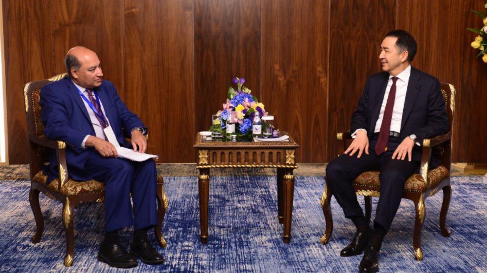 ساعىنتاەۆ ەۋروپا قايتا قۇرۋ جانە دامۋ بانكىنىڭ پرەزيدەنتىمەن كەزدەستى