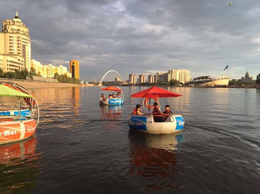 استانانىڭ ەسىل وزەنىندە يننوۆاتسيالىق كاتاماراندار پايدا بولدى