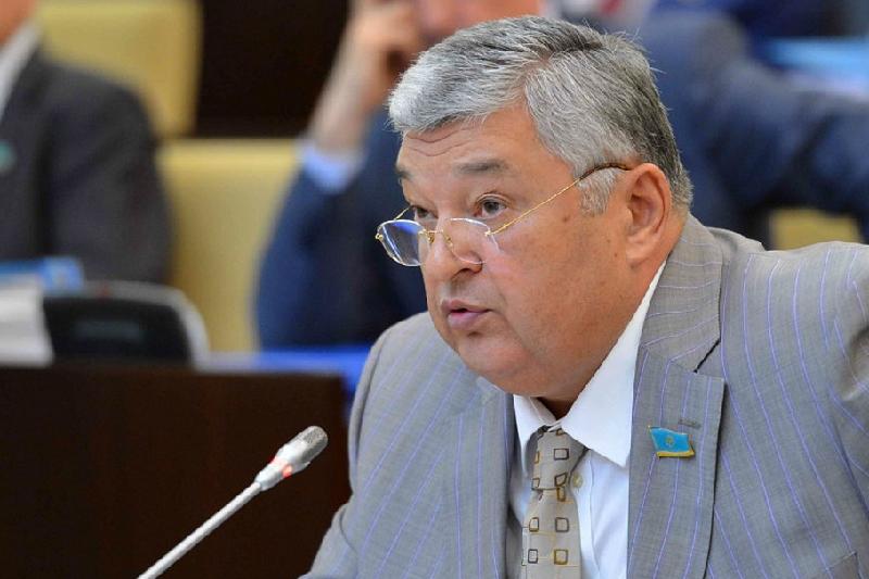 ەر ەڭبەگى ەلەنگەنىنىڭ كورىنىسى