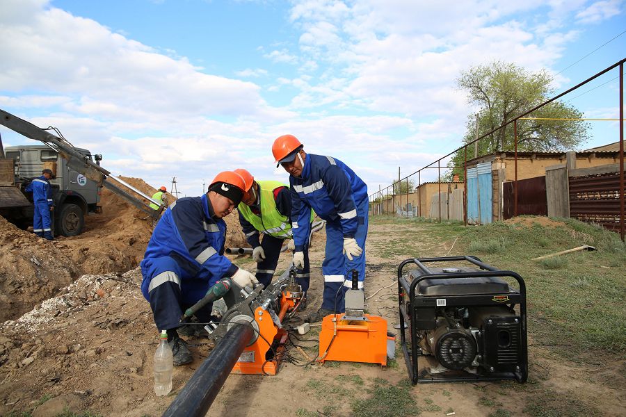 توقسان اۋىلدا توي بولادى