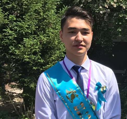 «ەگەمەندە» جاريالانعان  ۇبت سۇراقتارىنىڭ كومەگى ءتيدى