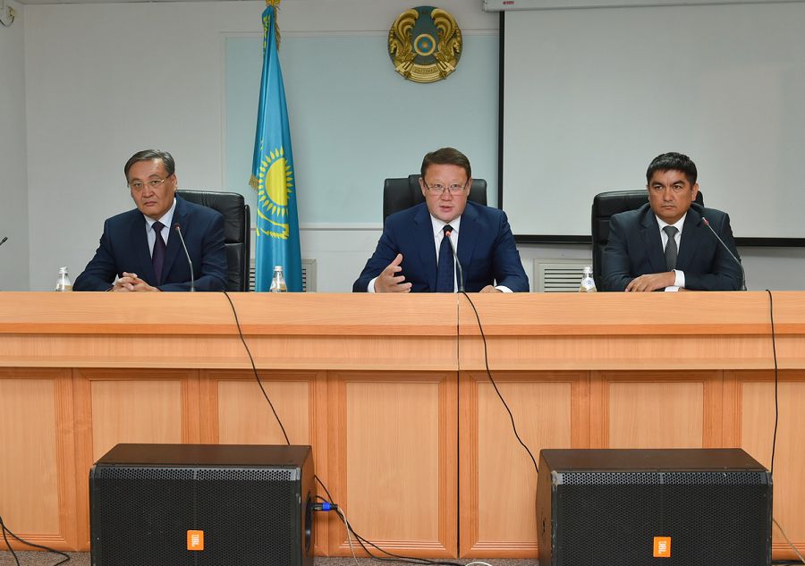 سولتۇستىك قازاقستاندا ەكى اۋداننىڭ اكىمى اۋىستى