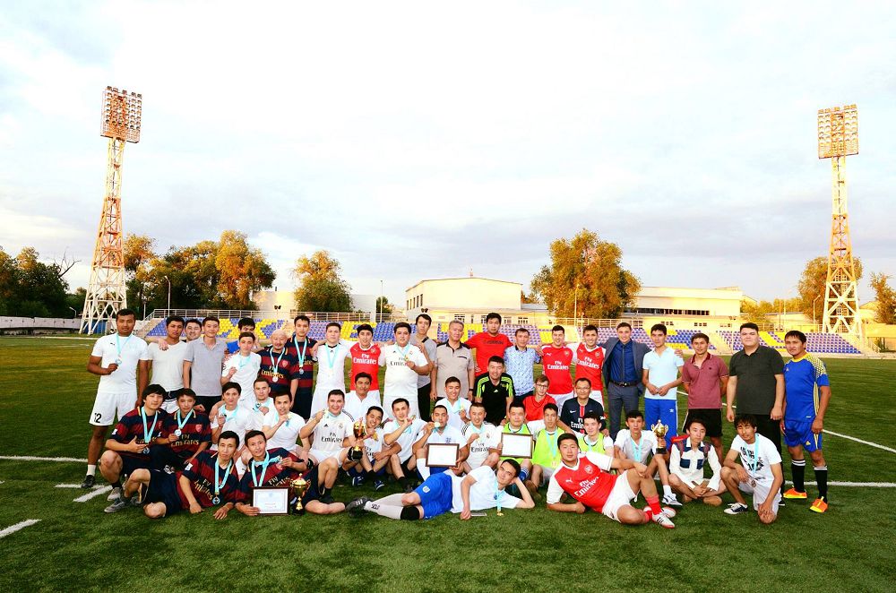 جۋرناليستەر سايىسقا ءتۇستى