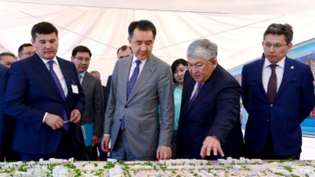 پرەمەر-مينيستر قىزىلوردادا «نۇرلى جەر» باعدارلاماسىنىڭ ىسكە اسىرىلۋ بارىسىمەن تانىستى