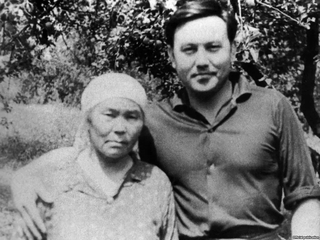 ارداقتى انا ەسىمى